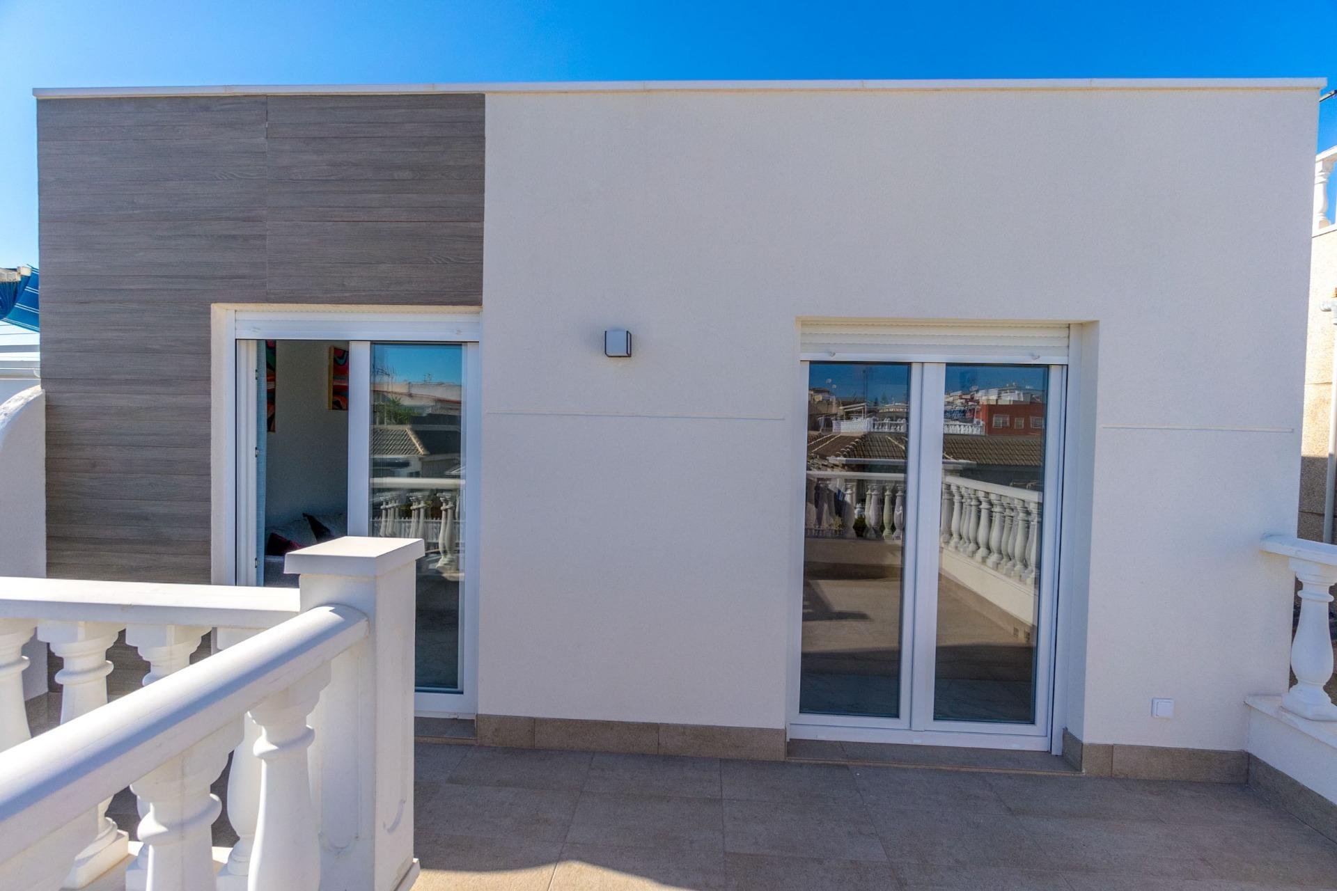 Revente - Villa - Torrevieja - El chaparral