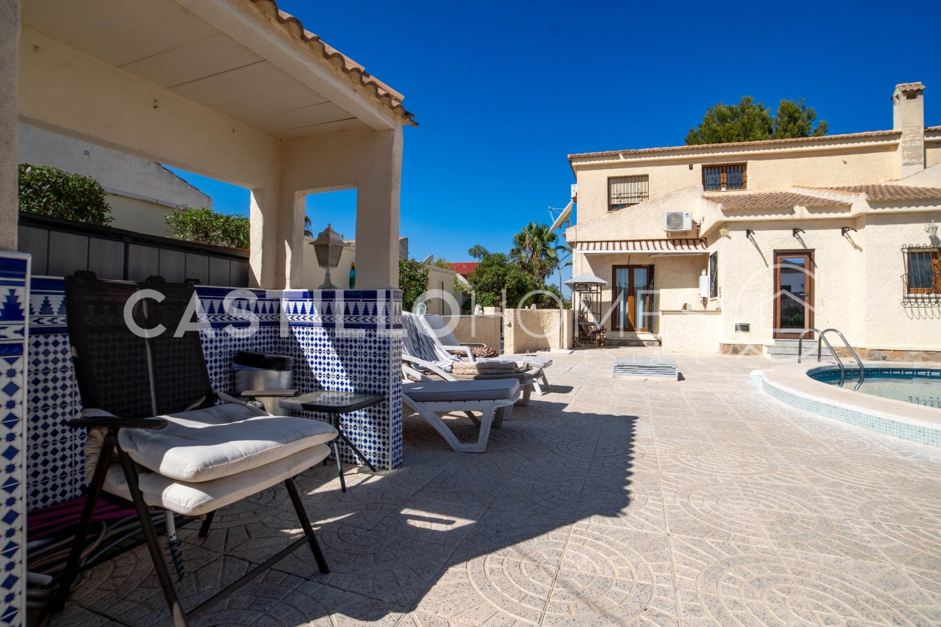 Revente - Villa - Torrevieja - El Chaparral