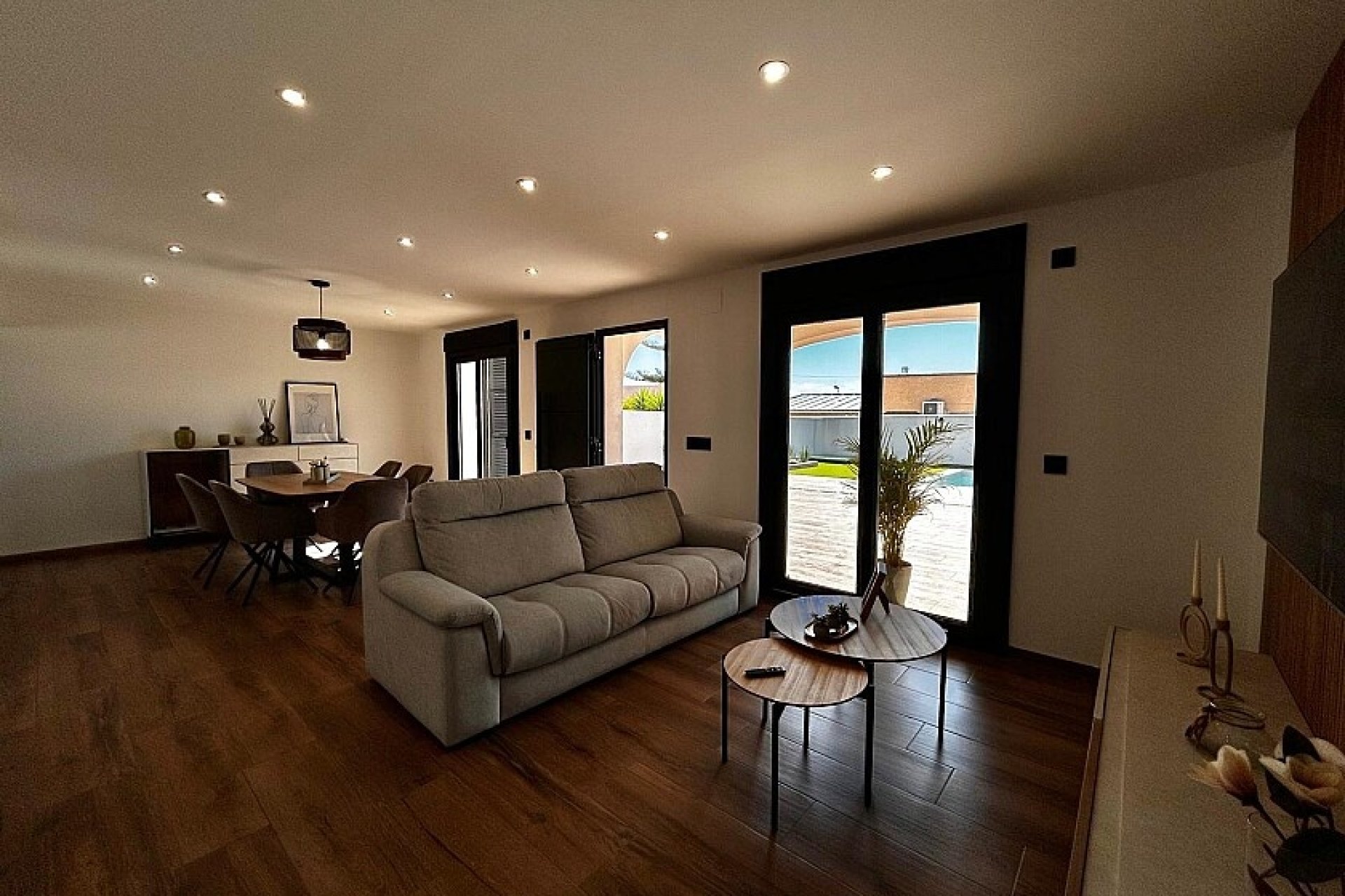 Revente - Villa - Torrevieja - Los Balcones