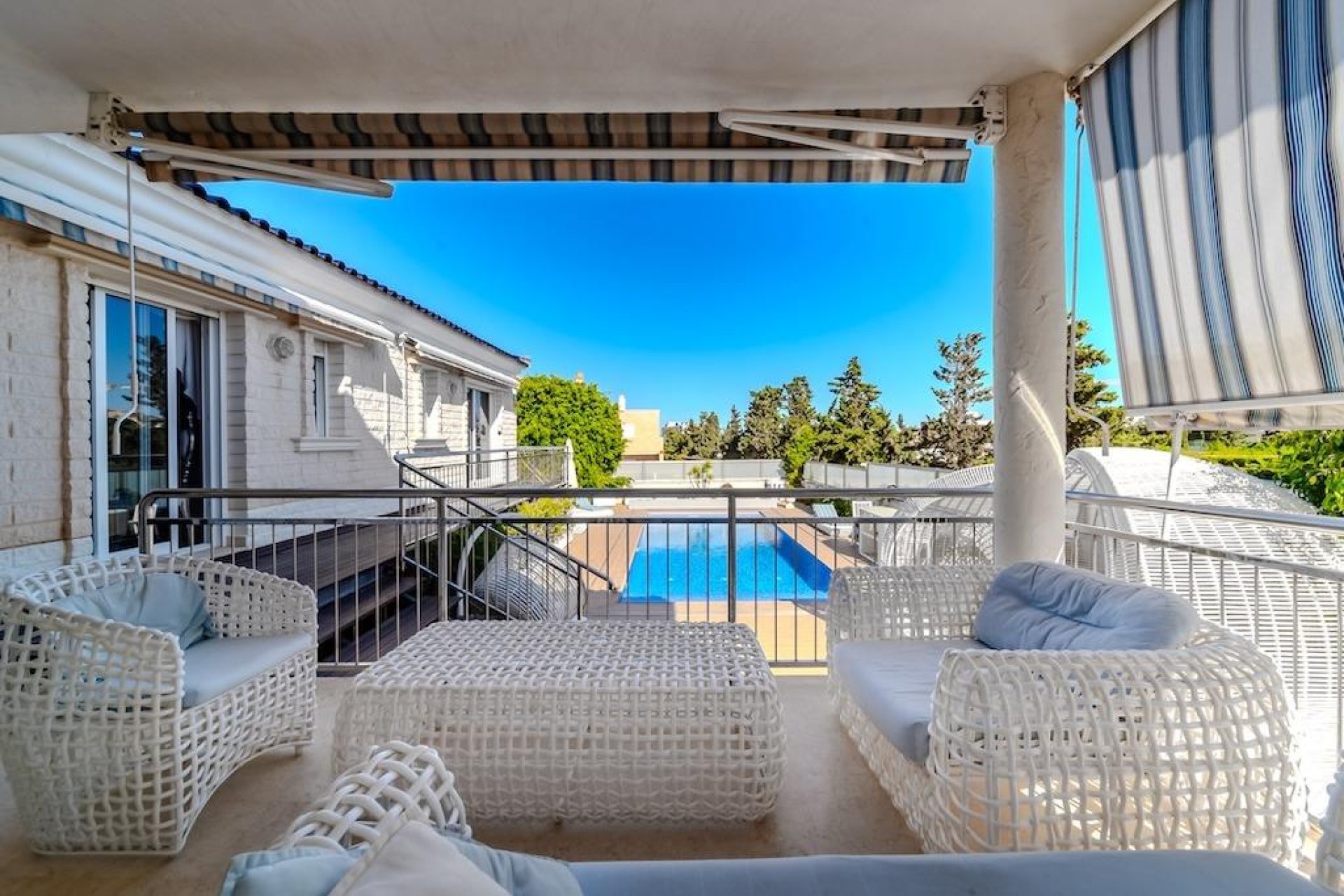 Revente - Villa - Torrevieja - Torre la mata