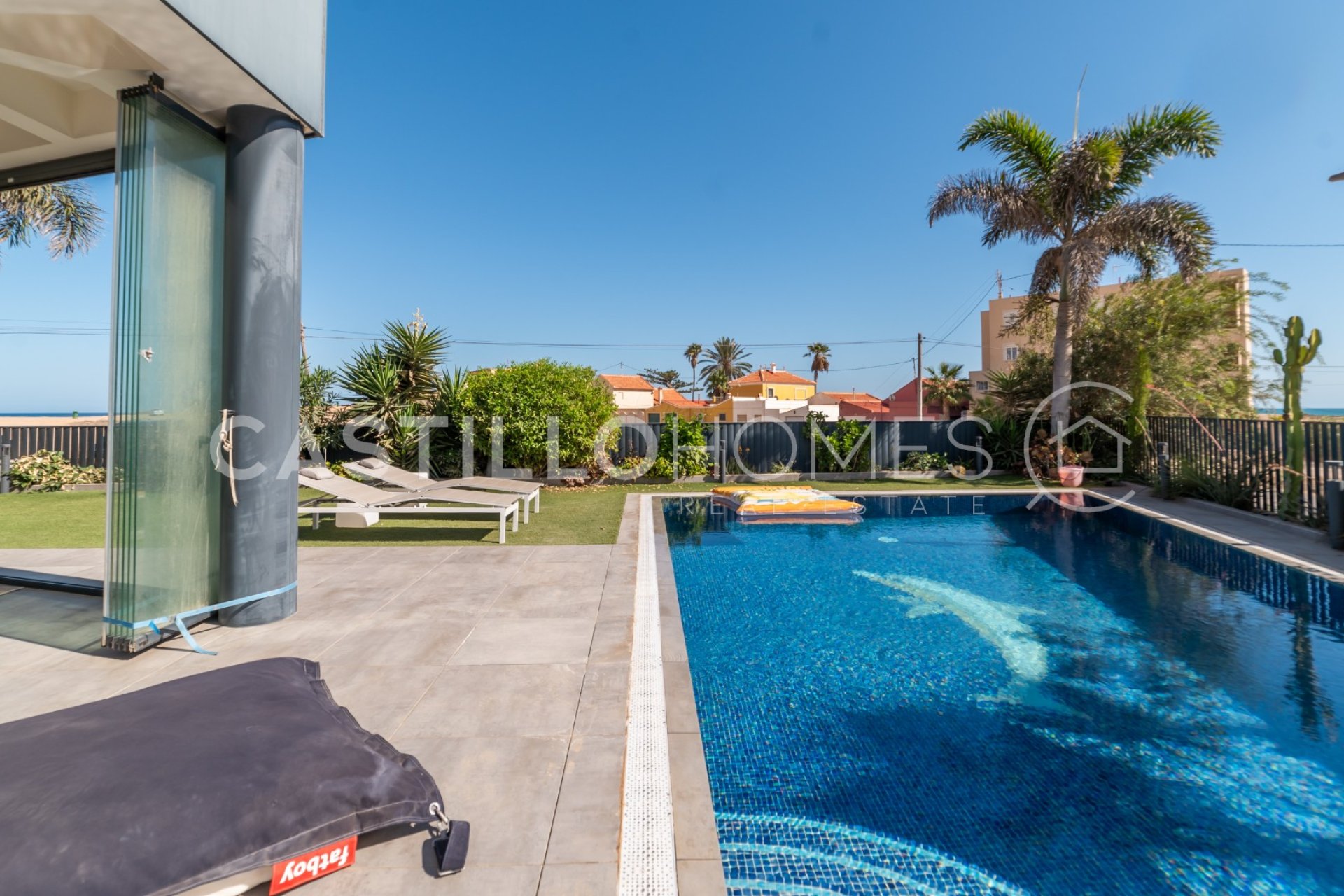 Revente - Villa - Torrevieja - Urb. Rosaleda