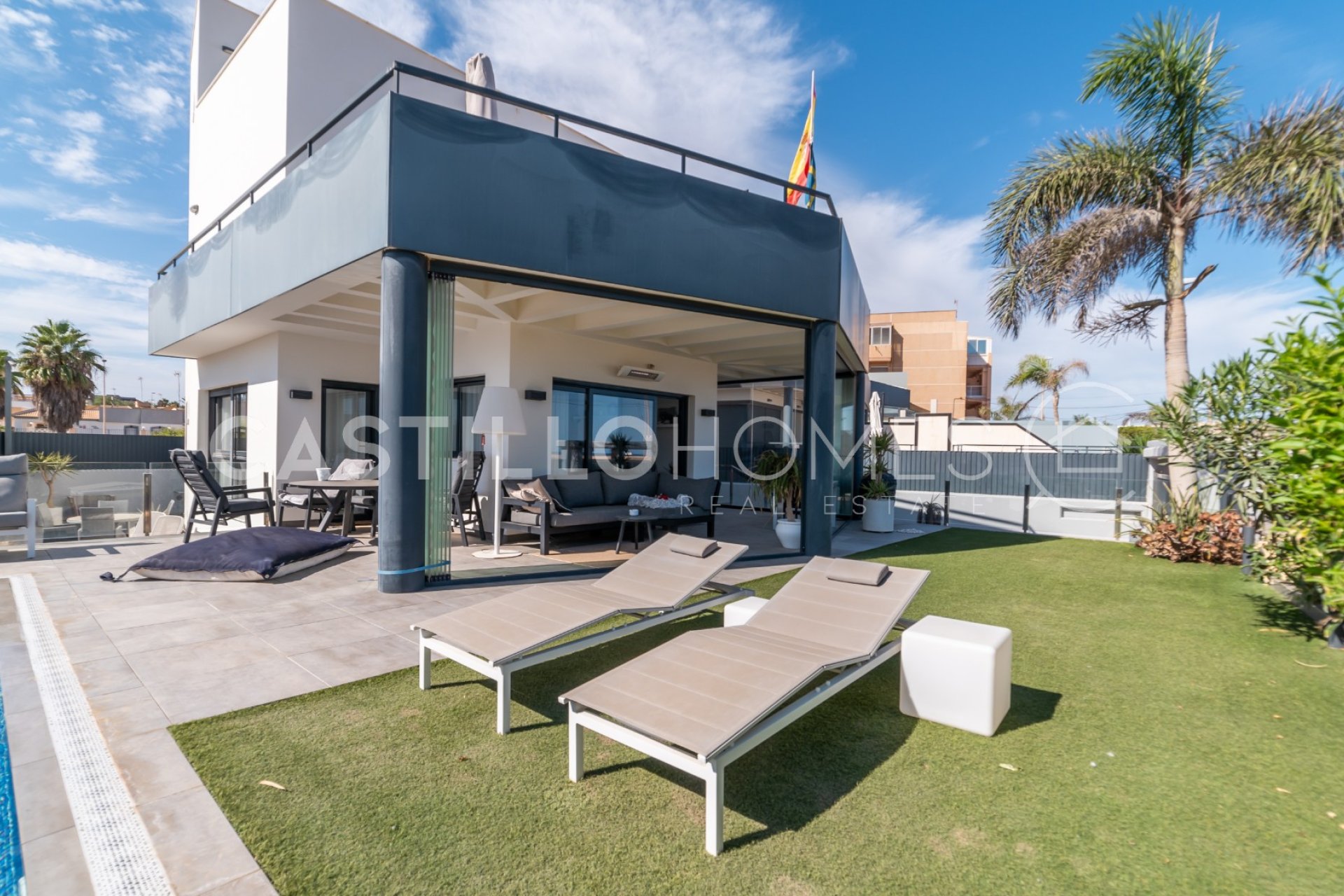 Revente - Villa - Torrevieja - Urb. Rosaleda