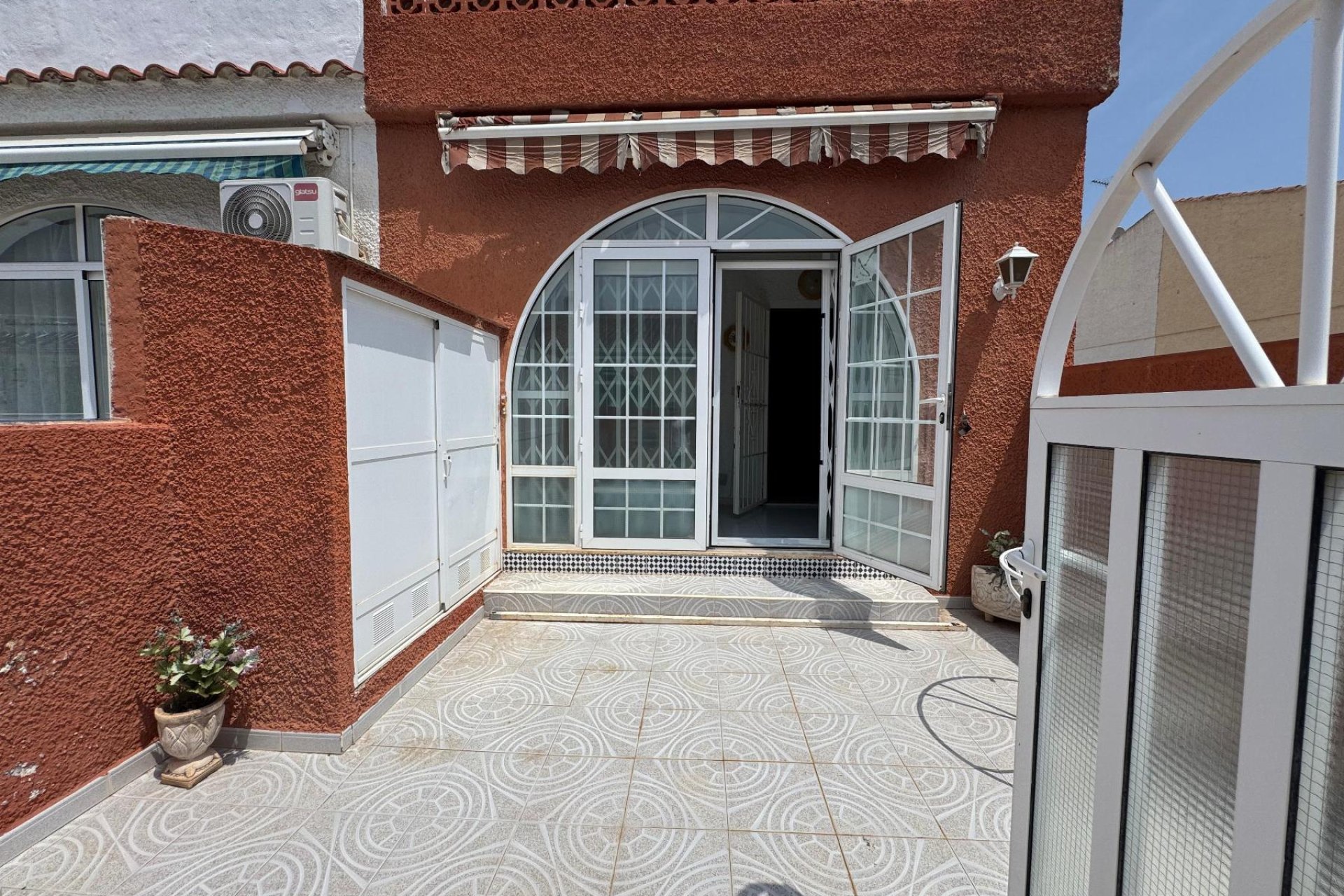 Revente - Villa - Torrevieja - URB SAN LUIS