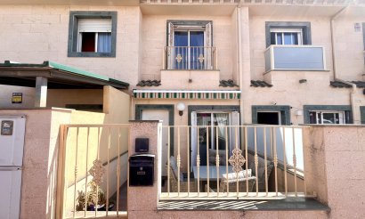 Townhouse - Resale - La Mata - La Mata