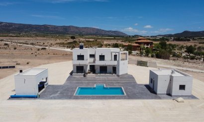 Villa - New Build - Pinoso - N-63553