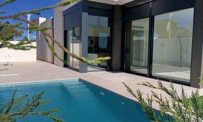 Villa - Nouvelle construction - Pilar de la Horadada - Roda Golf