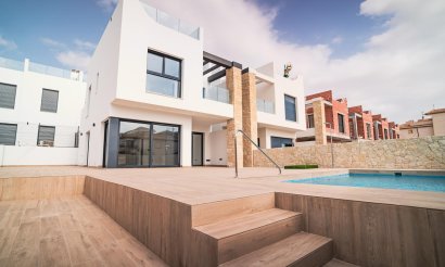 Villa - Obra nueva - Orihuela Costa - Punta Prima