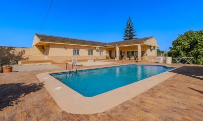 Villa - Resale - Almoradí - Almoradí