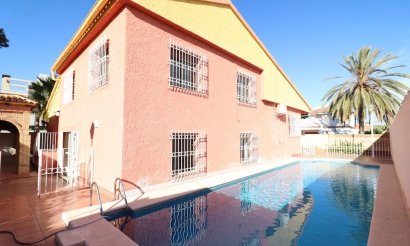 Villa - Resale - Cabo Roig - C-71879