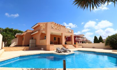 Villa - Resale - Ciudad Quesada - C-17039