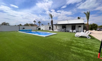 Villa - Resale - Elche - M-15348