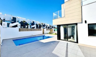 Villa - Resale - Guardamar del Segura - C-34759