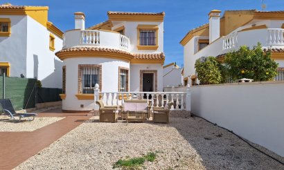 Villa - Resale - Guardamar del Segura - El Raso