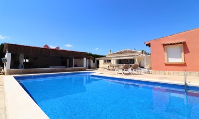 Villa - Resale - Heredades - Heredades - Country