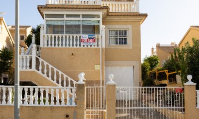 Villa - Resale - Los Altos - Los Altos