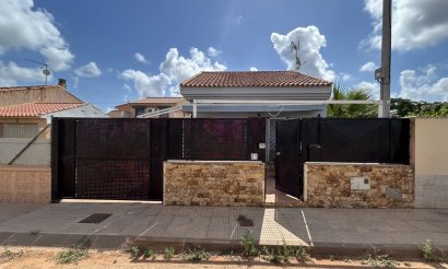 Villa - Resale - Los Urrutias - Los Urrutias