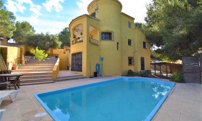Villa - Resale - Orihuela Costa - C-12090