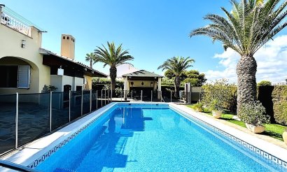 Villa - Resale - Orihuela Costa - C-34166