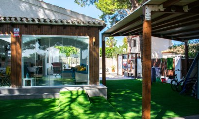 Villa - Resale - Orihuela Costa - Punta Prima