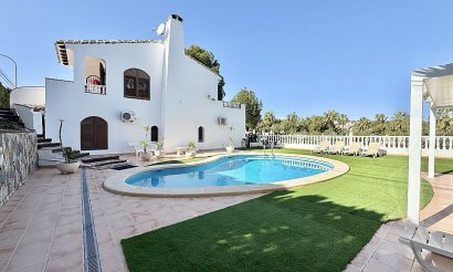 Villa - Resale - Orihuela Costa - Villamartín