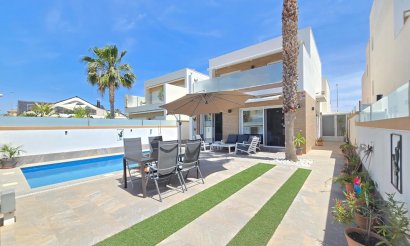 Villa - Resale - Pilar de la Horadada - La Rambla