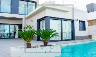 Villa - Resale - San Miguel de Salinas - C-11618