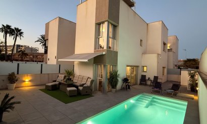 Villa - Resale - Santiago de la Ribera - Zona De La Playa