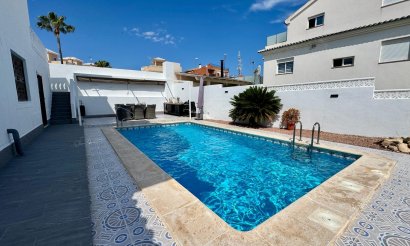 Villa - Resale - Torrevieja - Los Altos*