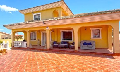 Villa - Resale - Torrevieja - Los Balcones - Los Altos del Edén