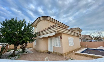 Villa - Resale - Torrevieja - Los Balcones