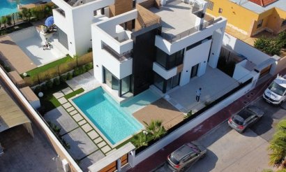 Villa - Resale - Torrevieja - Torrevieja