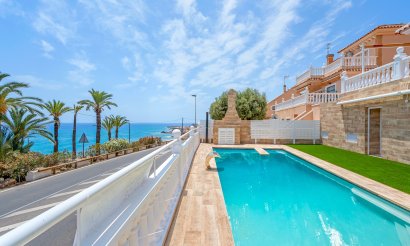 Villa - Resale - Torrevieja - Torrevieja