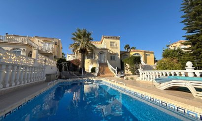 Villa - Resale - Villamartin - Villamartin