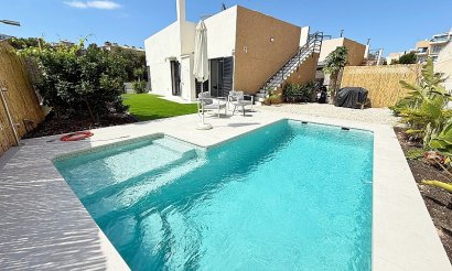 Villa - Reventa - Orihuela Costa - La Zenia