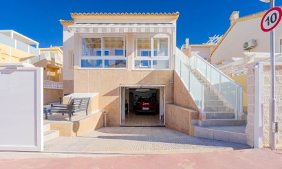 Villa - Reventa - Orihuela Costa - Los Altos