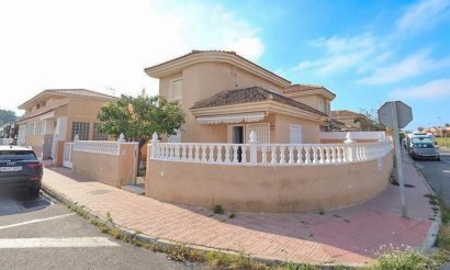 Villa - Reventa - Orihuela Costa - Los Altos