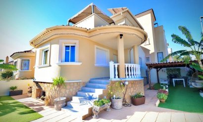 Villa - Reventa - San Miguel de Salinas - C-31635