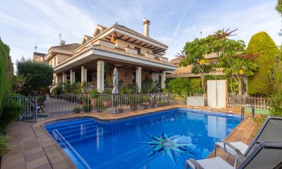 Villa - Reventa - Torrevieja - C-76973