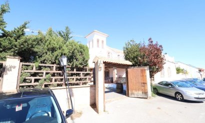 Villa - Revente - Orihuela Costa - La Zenia