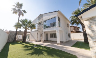 Villa - Revente - Orihuela Costa - La Zenia