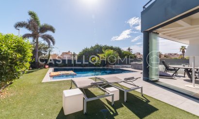 Villa - Revente - Torrevieja - C-68669