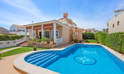 Villa - Revente - Torrevieja - La Mata