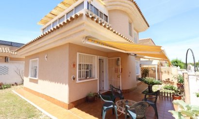 Villa - Revente - Torrevieja - Los Balcones - Los Altos del Edén