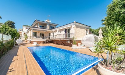 Villa - Revente - Torrevieja - Torre la mata