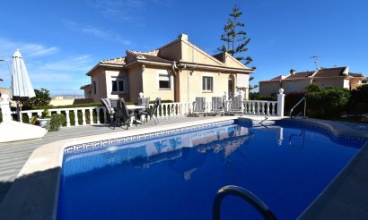 Villa / Semi detached - Resale - Orihuela Costa - Los Balcones