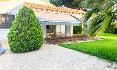 Villa / Semi detached - Resale - Orihuela Costa - Punta Prima