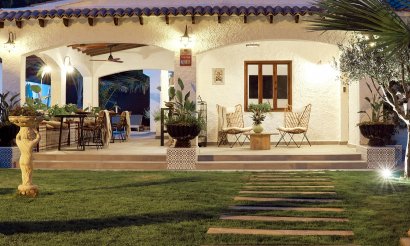 Villa / Semi detached - Reventa - Orihuela Costa - Punta Prima