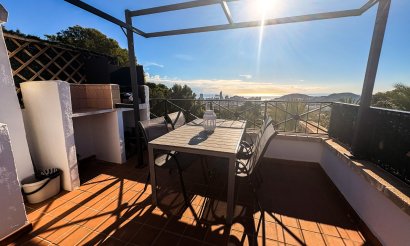 Villa / Semi detached - Revente - Finestrat - Golf Bahia