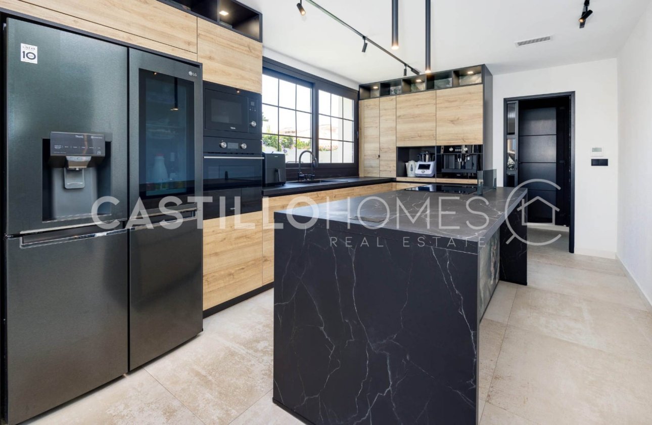 Resale - Villa - Torrevieja - Torreta Florida