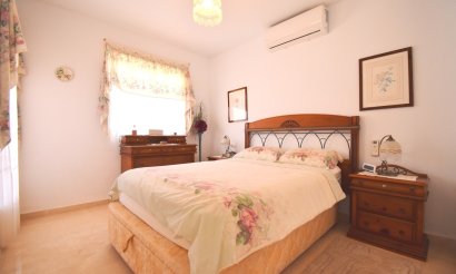Resale - Villa - Orihuela Costa - Playa Flamenca